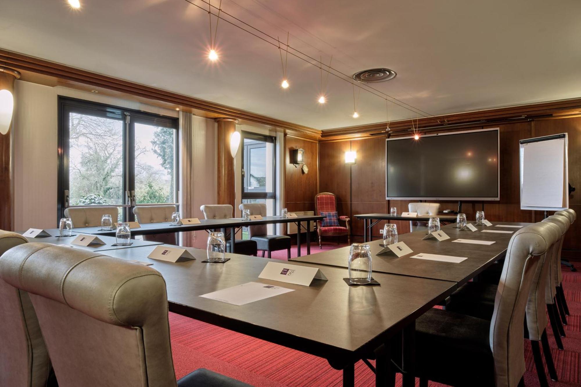 Hotel Restaurant Crystal Ерстайн Экстерьер фото