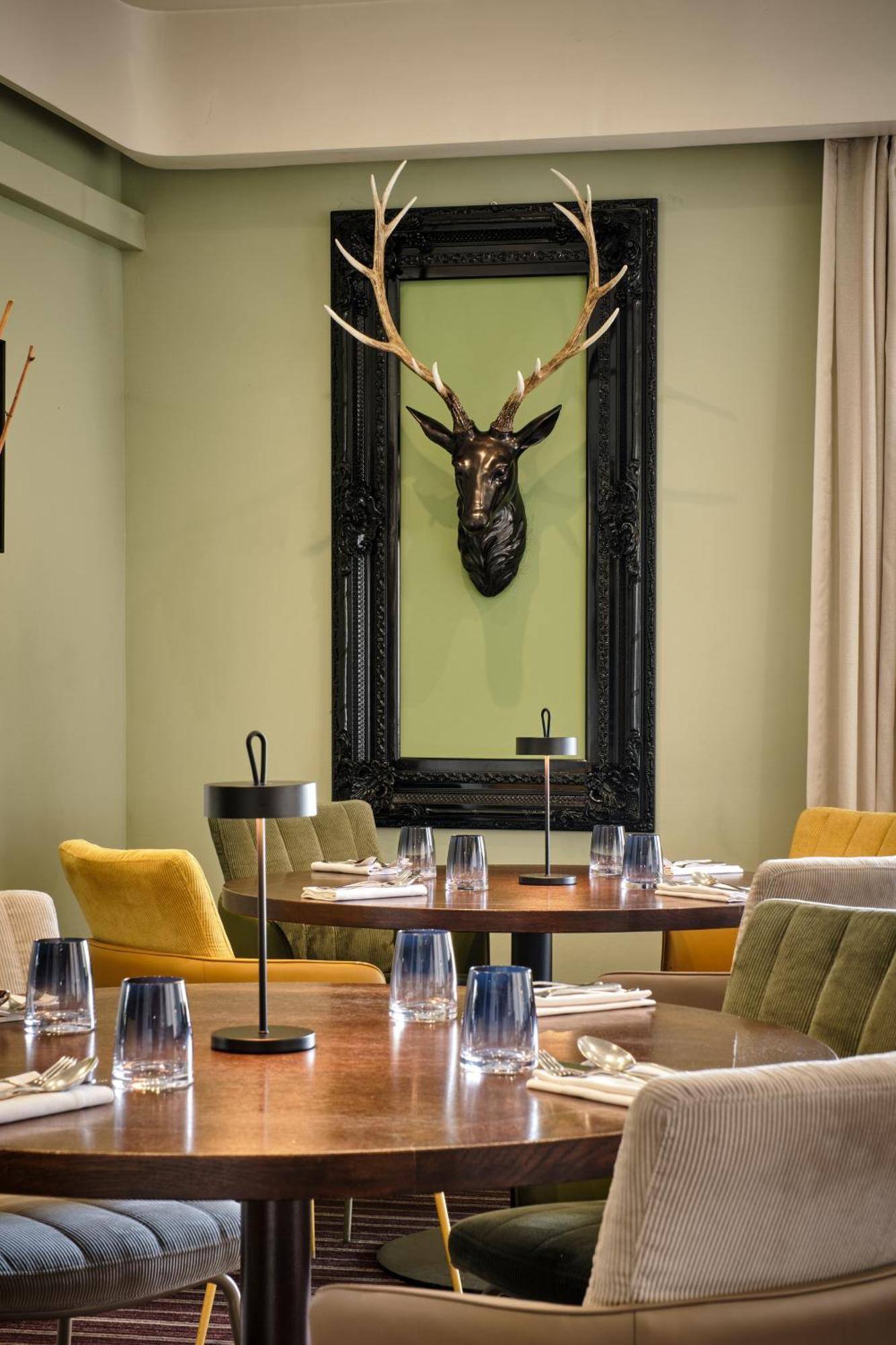 Hotel Restaurant Crystal Ерстайн Экстерьер фото
