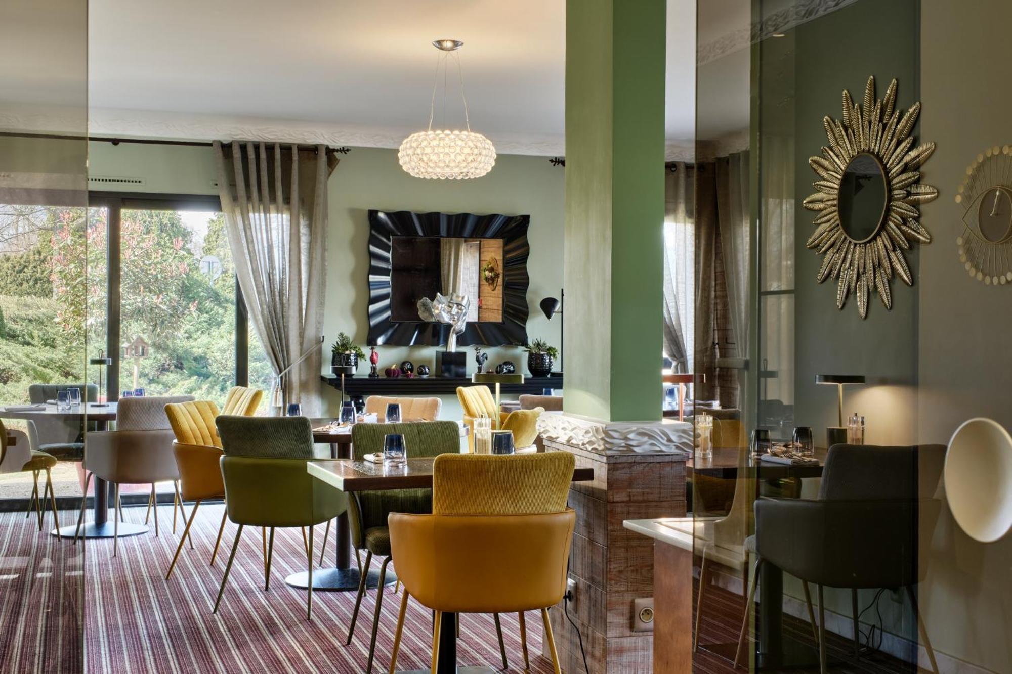 Hotel Restaurant Crystal Ерстайн Экстерьер фото