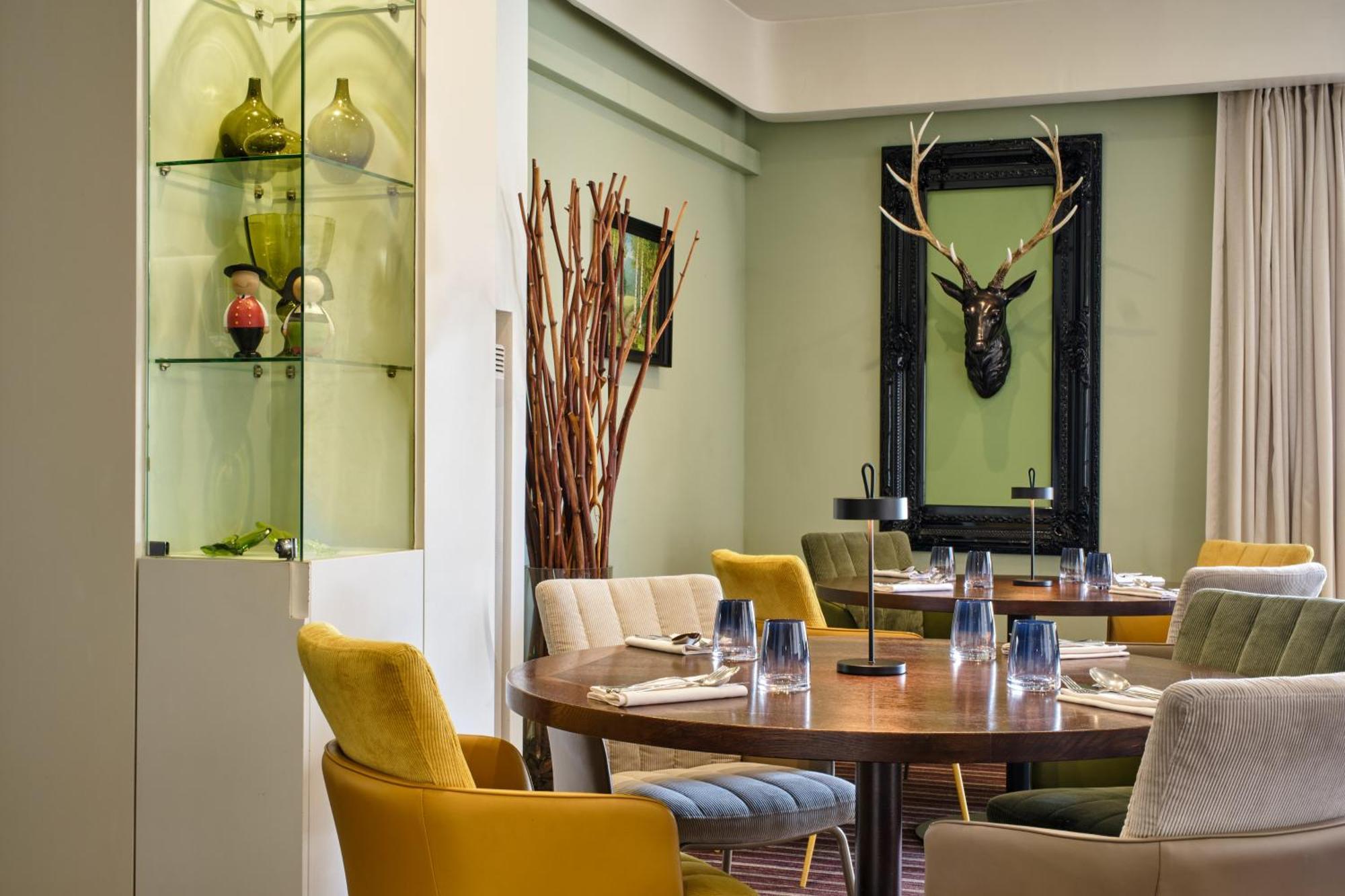 Hotel Restaurant Crystal Ерстайн Экстерьер фото