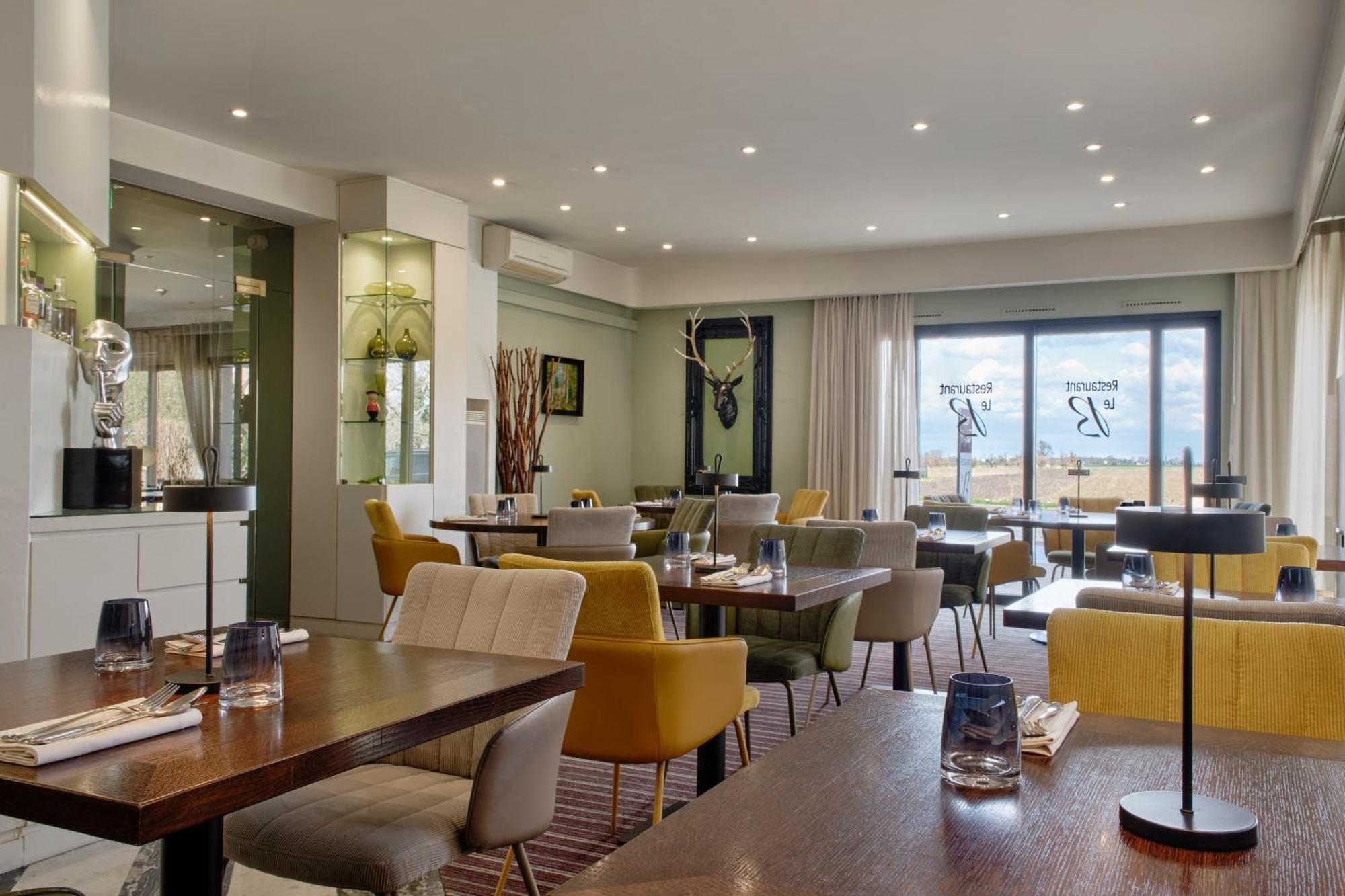 Hotel Restaurant Crystal Ерстайн Экстерьер фото